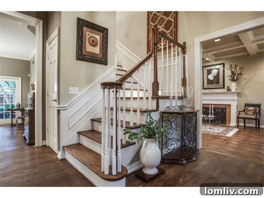 9634 Hilldale Foyer - Grand Entrance to Luxury Dallas Home