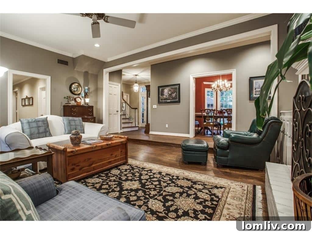 9634 Hilldale Den - Versatile Living Space for Family Fun