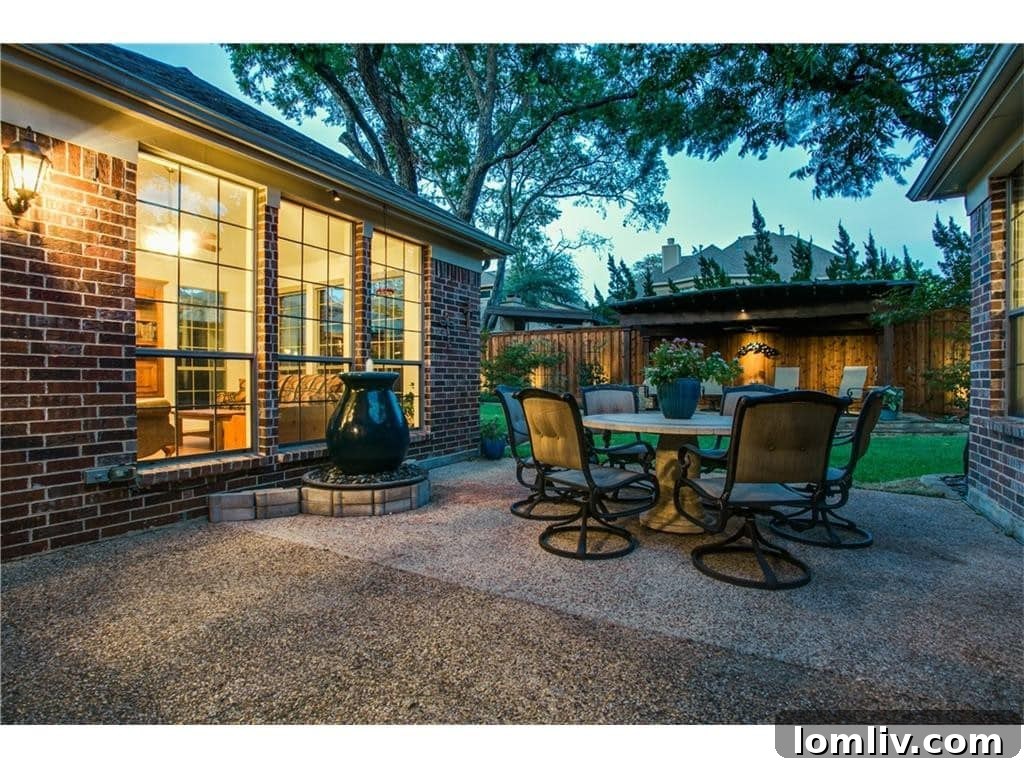 Inviting Outdoor Patio for Al Fresco Dining