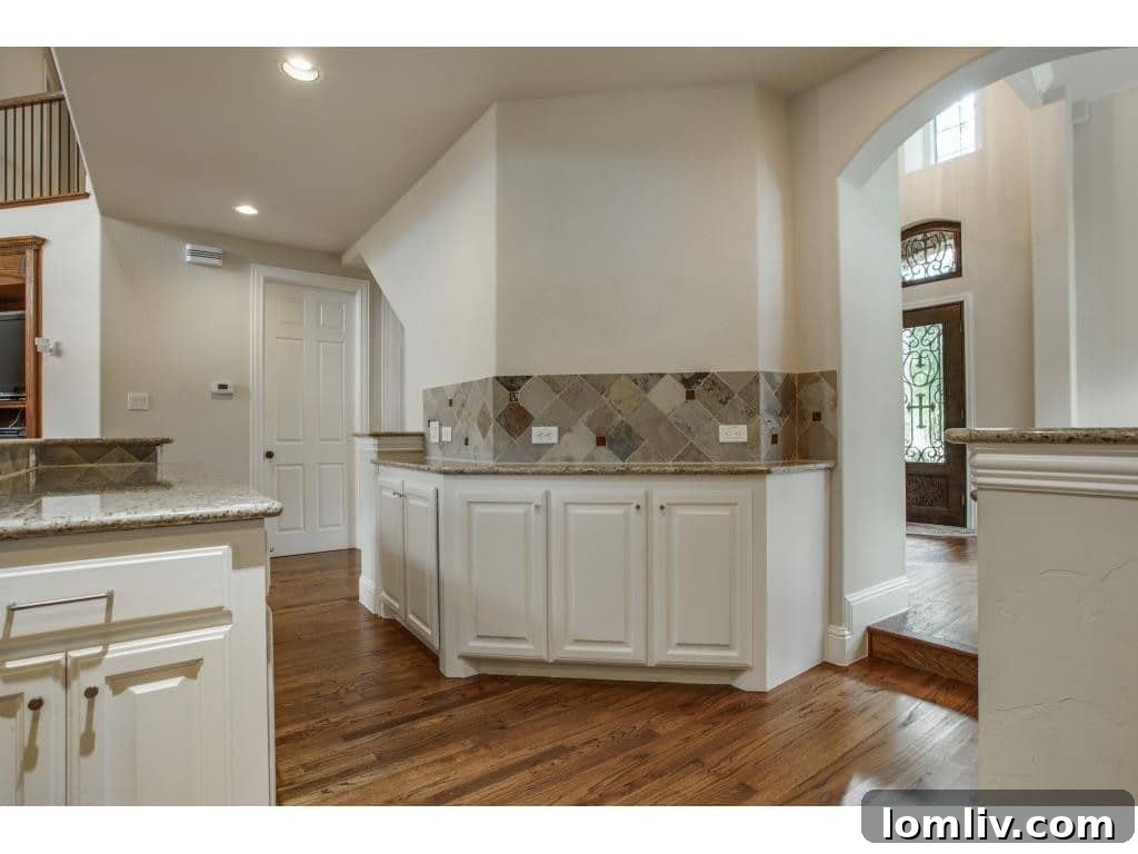 Modern Kitchen with Stainless Steel Appliances
