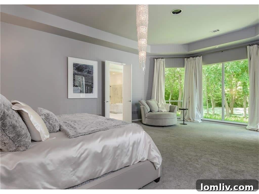 6309 Wilderness Court Master Bedroom Sitting Area