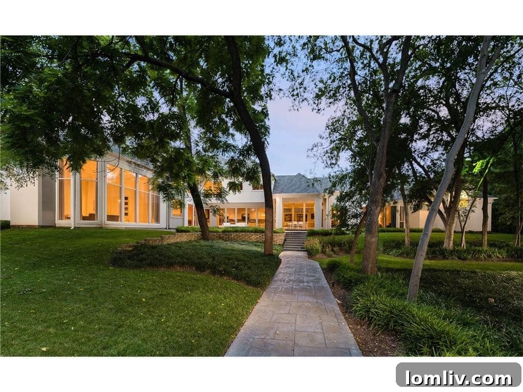 6309 Wilderness Court Garden Walkway