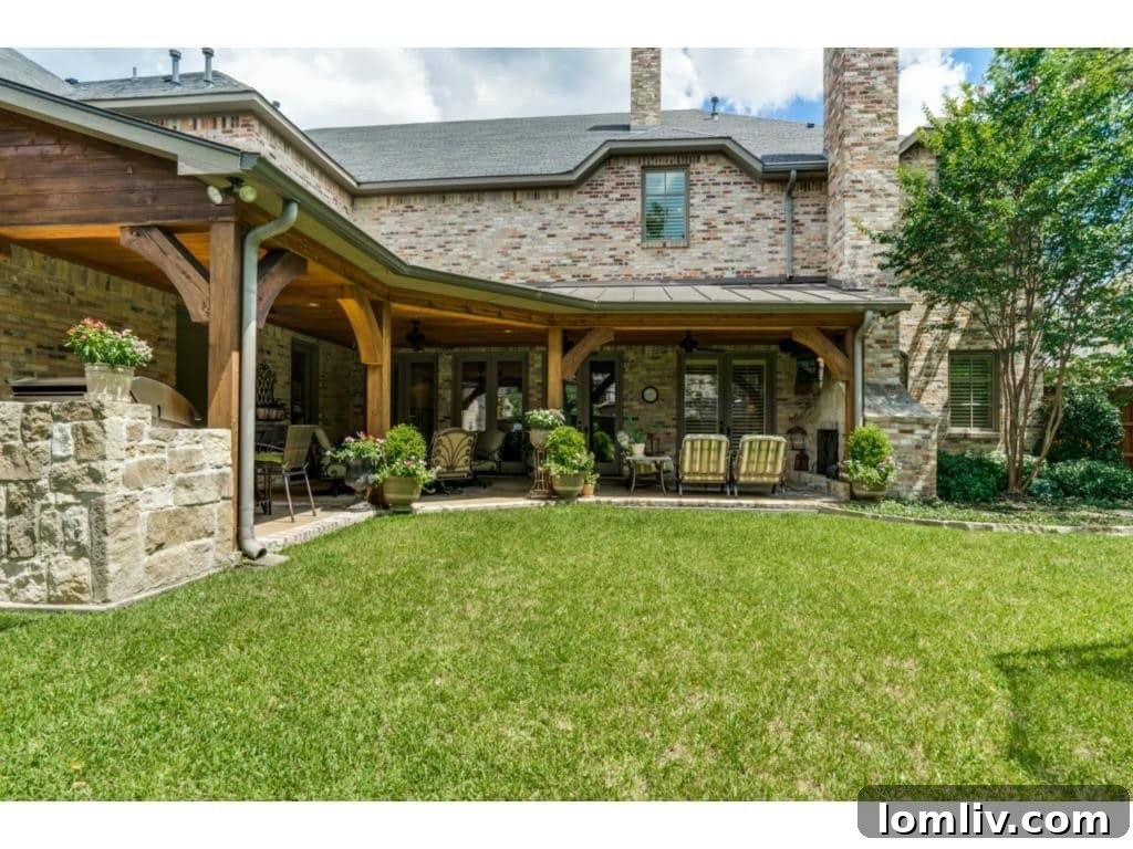5842 Waggoner Drive Arka Görünümü