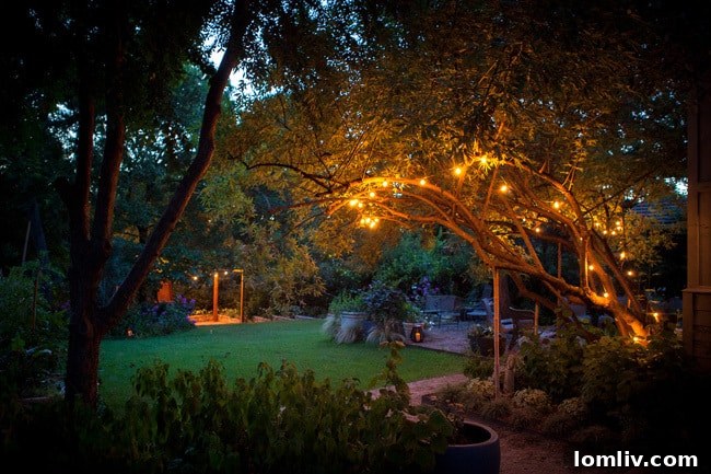Ravinia Grange garden, a masterpiece blending with a historic farmhouse.