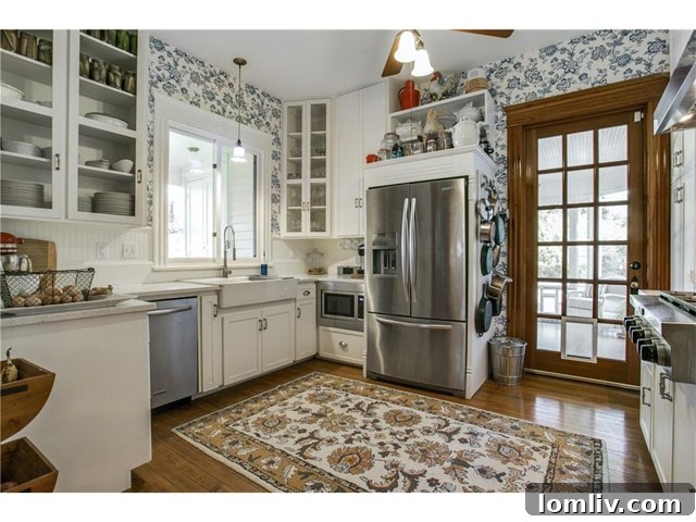 Modern and elegant kitchen at 802 Brown Street, Waxahachie