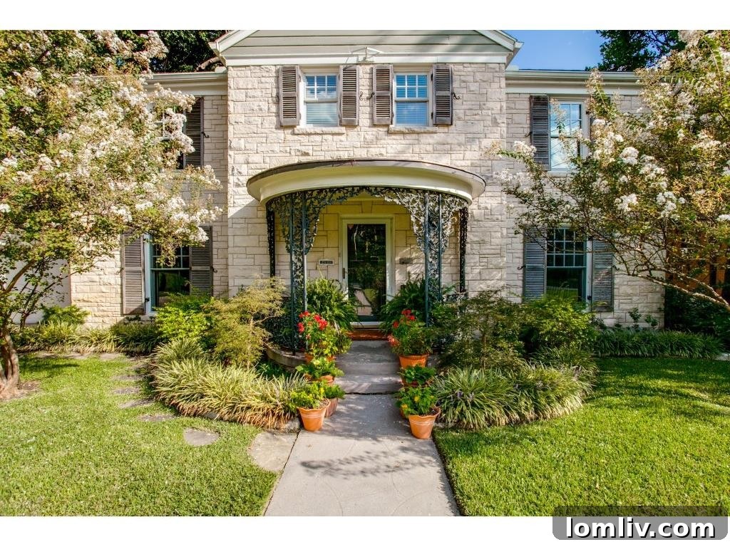 2910 Maple Springs: Classic Dallas Home Exterior with Austin Stone