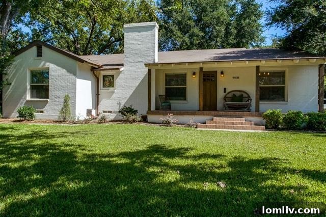 Welcoming front porch and curb appeal of 9938 Losa Dr in Casa Linda Estates