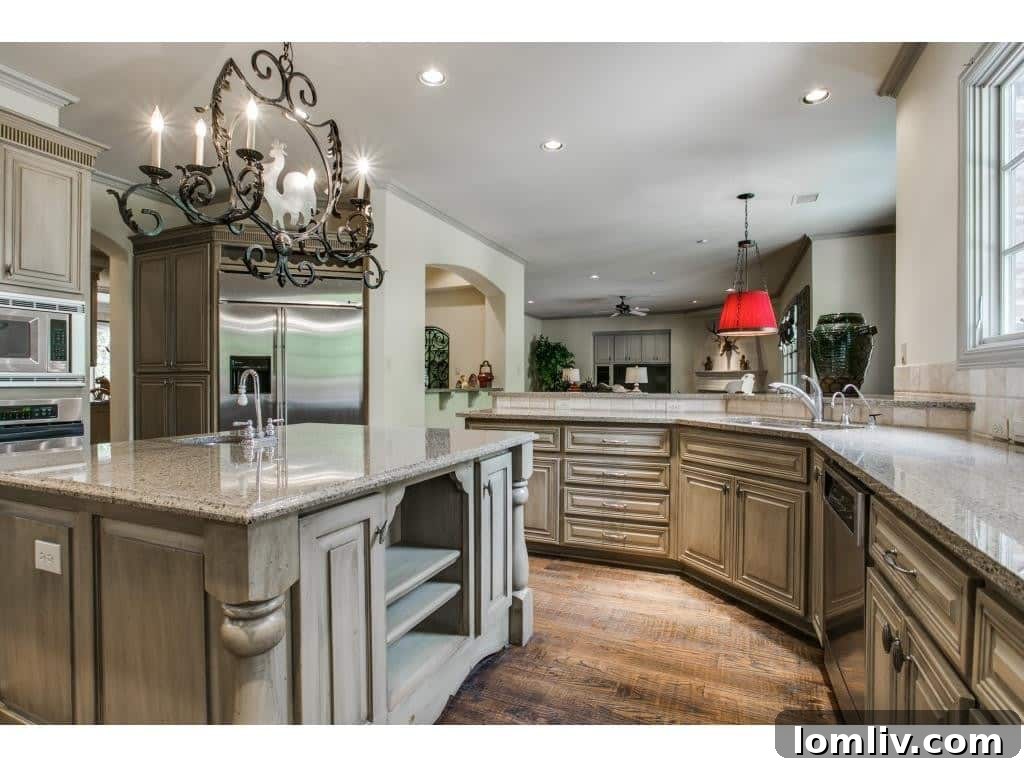 Inviting breakfast nook adjacent to the kitchen, perfect for casual dining