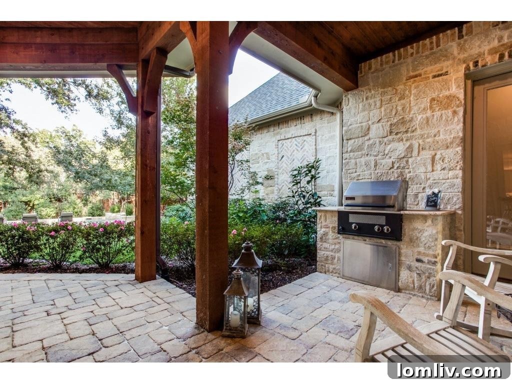 Royal Crest Comfort Food Down the Street 22 Outdoor Kitchen with Built-in Grill and Seating