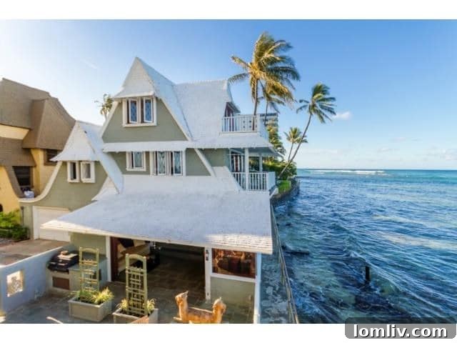 Expansive Oceanfront Residence in Hawaii
