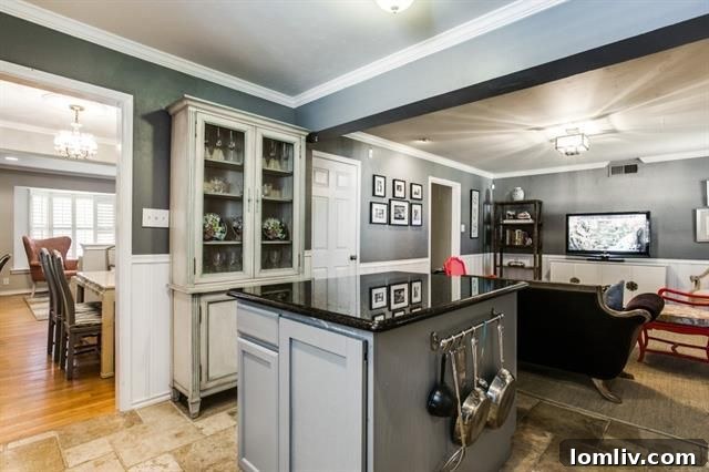 8521 Lockhaven Dr - Kitchen Island