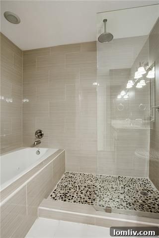 Park Forest Reno: Expansive 2,300+ SqFt with Open-Concept Living and Premium Amenities 18 Elegant jetted tub for ultimate relaxation in the master bath