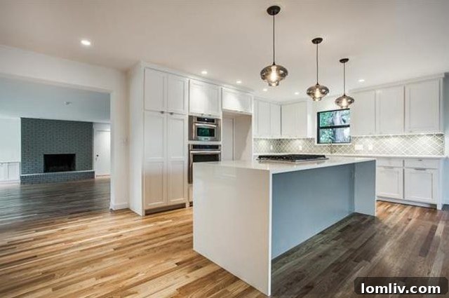 Lochwood's Sweet Escape: A Beautifully Remodeled Ranch 5 Gourmet Kitchen with Quartz Counters