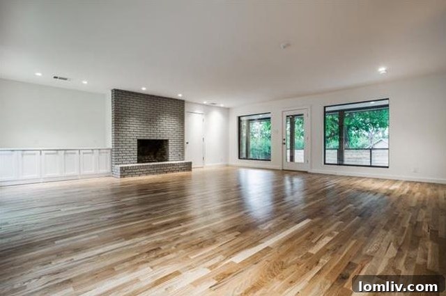 Lochwood's Sweet Escape: A Beautifully Remodeled Ranch 8 Bright and Airy Family Den