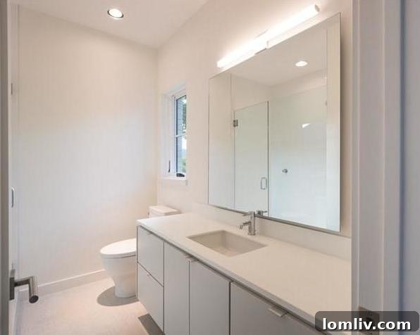 6722-Deloache-bathroom