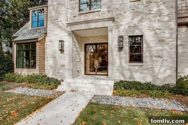 Tonight's Your Chance: $1.5 Billion Awaits at Hunter Dehn's University Park Open House 18 3108 Bryn Mawr Drive Dallas TX - State-of-the-Art Kitchen Appliances