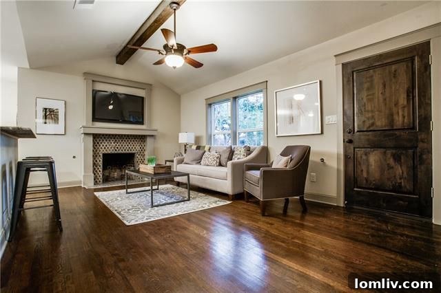 3615 S Versailles Ave - Modern Kitchen with Bosch Appliances