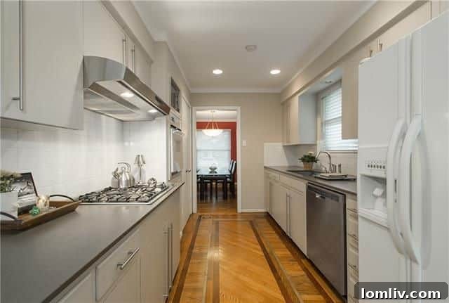 6207 Monticello Ave - Kitchen with Hardwood Inlays