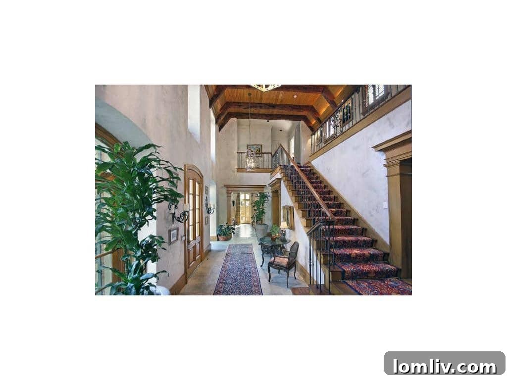 Gillon home dining room, elegant setting