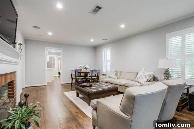 Cozy Den or Second Living Room Space, 1407 Eastus Dr