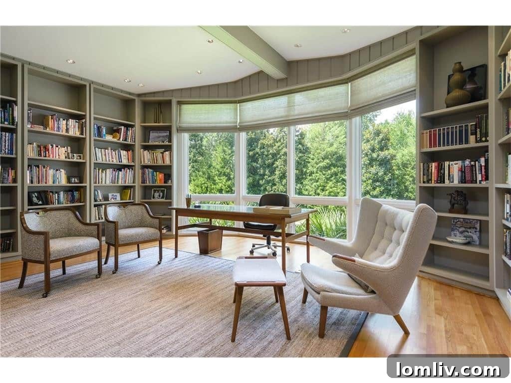 Elegant Home Library or Study in 4605 Watauga, a Luxurious Bluffview Property