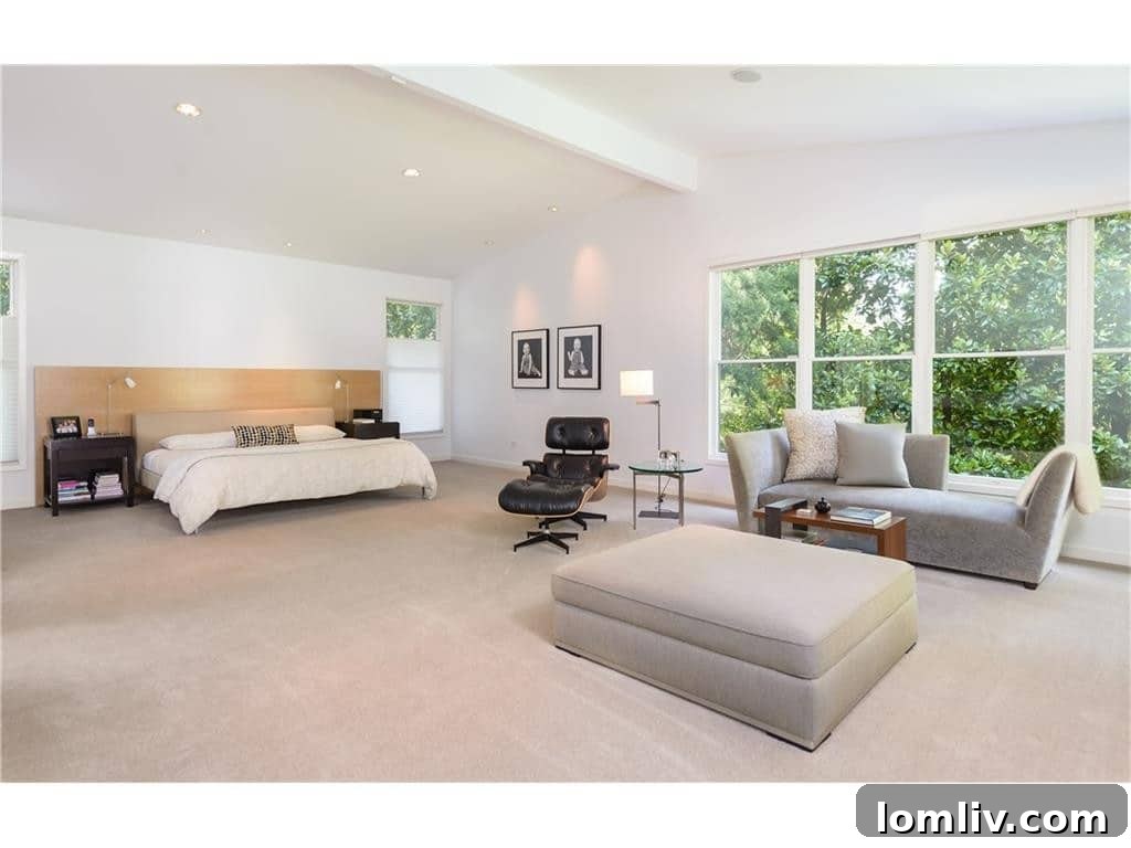 Serene Master Bedroom Retreat in a Renovated Charles Dilbeck Home, Dallas