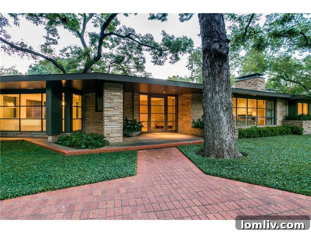 Elegant Entryway of 4605 Watauga Road, a Charles Dilbeck Home in Bluffview Dallas