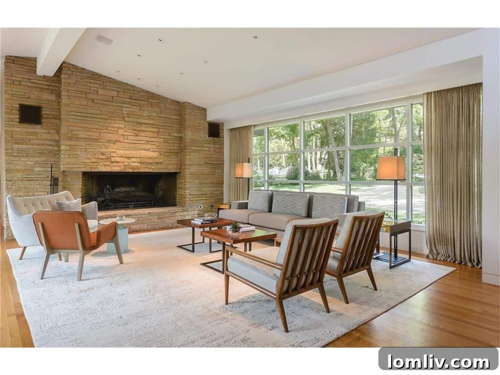Sophisticated Living Space in a Renovated Charles Dilbeck Bluffview Residence