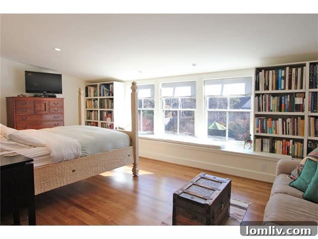 636 W. Colorado Master - Expansive Second Story Master Suite