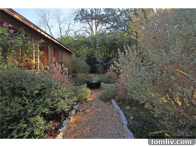 636 W. Colorado Gardens - Beautifully Designed Landscape