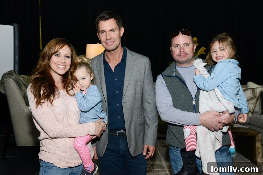 Jeff Lewis kindly posing for photos with his devoted fans at the Collin County Home and Garden Show.