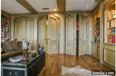 Custom Library Study in Luxury Dallas Condo