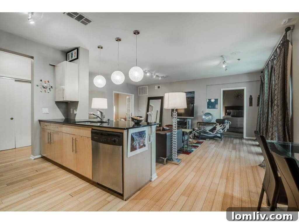 4111-Gilbert-Avenue-211-Kitchen-to-Living-1024x768