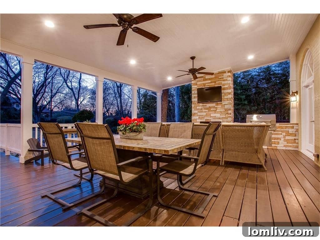 Bluffview Dallas Pool and Backyard