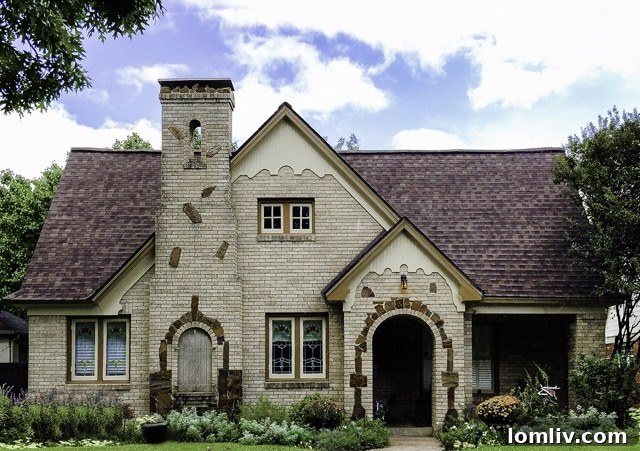 Historic home on Clermont, built by former Chicago Cubs pitcher Percy Jones, to be featured on the Hollywood Heights Home Tour.