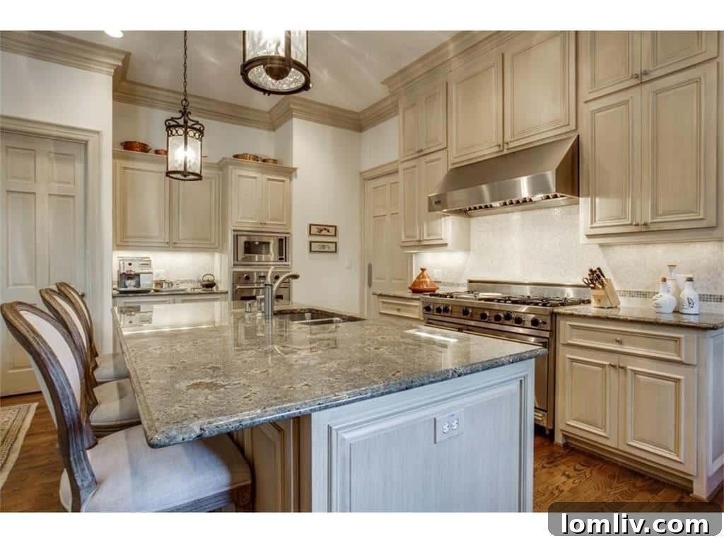 Luxurious formal dining room with bow window in Dallas townhouse