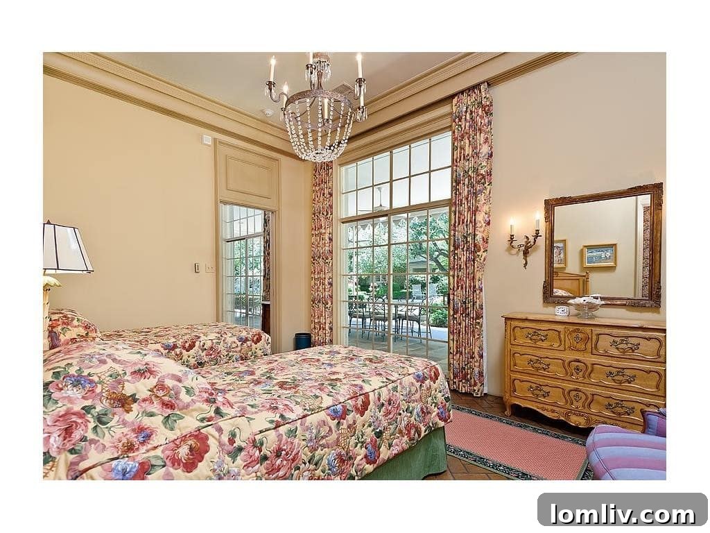 Dave Perry-Miller Curates Dallas' Finest Architecture: Korn, Thompson, Dilbeck 24 Floral-themed bedroom at 4248 Armstrong Parkway, radiating classic elegance