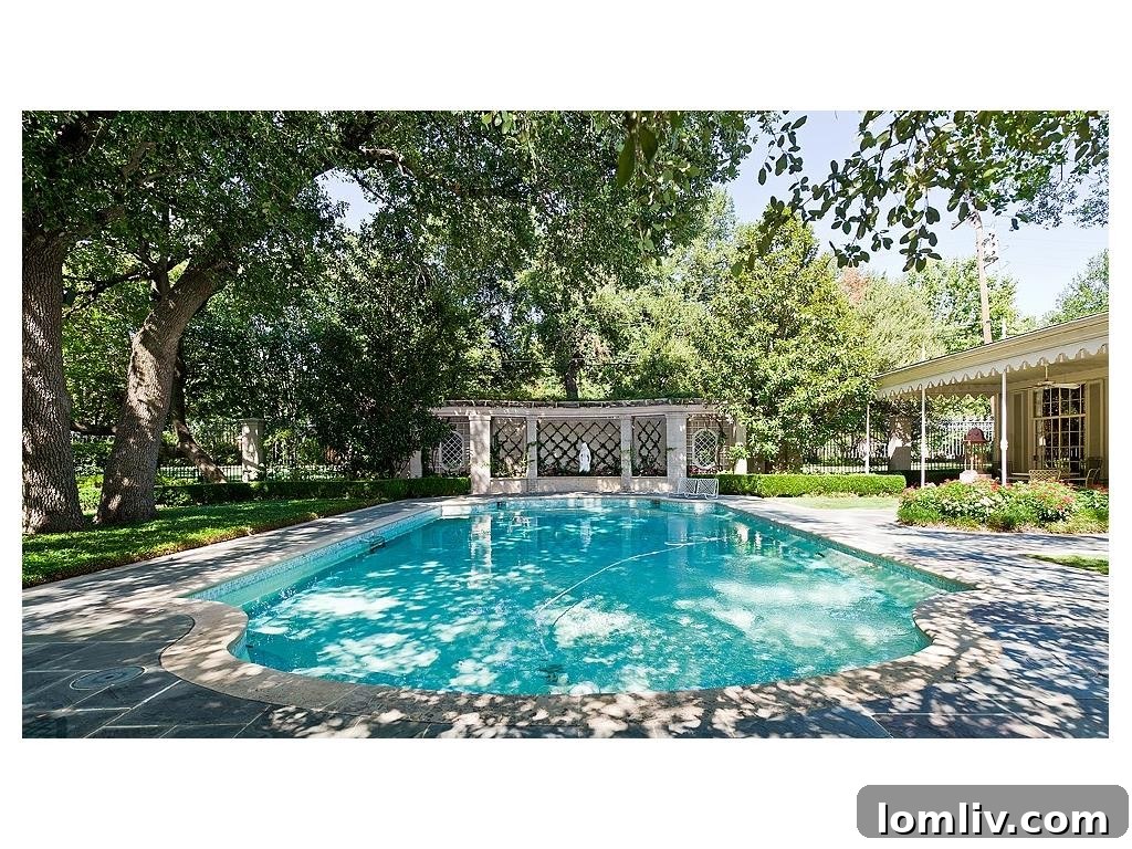Poolside trellis and garden details at 4248 Armstrong Parkway