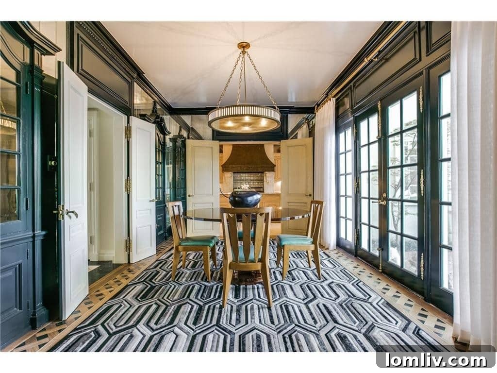 Dave Perry-Miller Curates Dallas' Finest Architecture: Korn, Thompson, Dilbeck 44 Charming breakfast area at 4908 Lakeside Drive