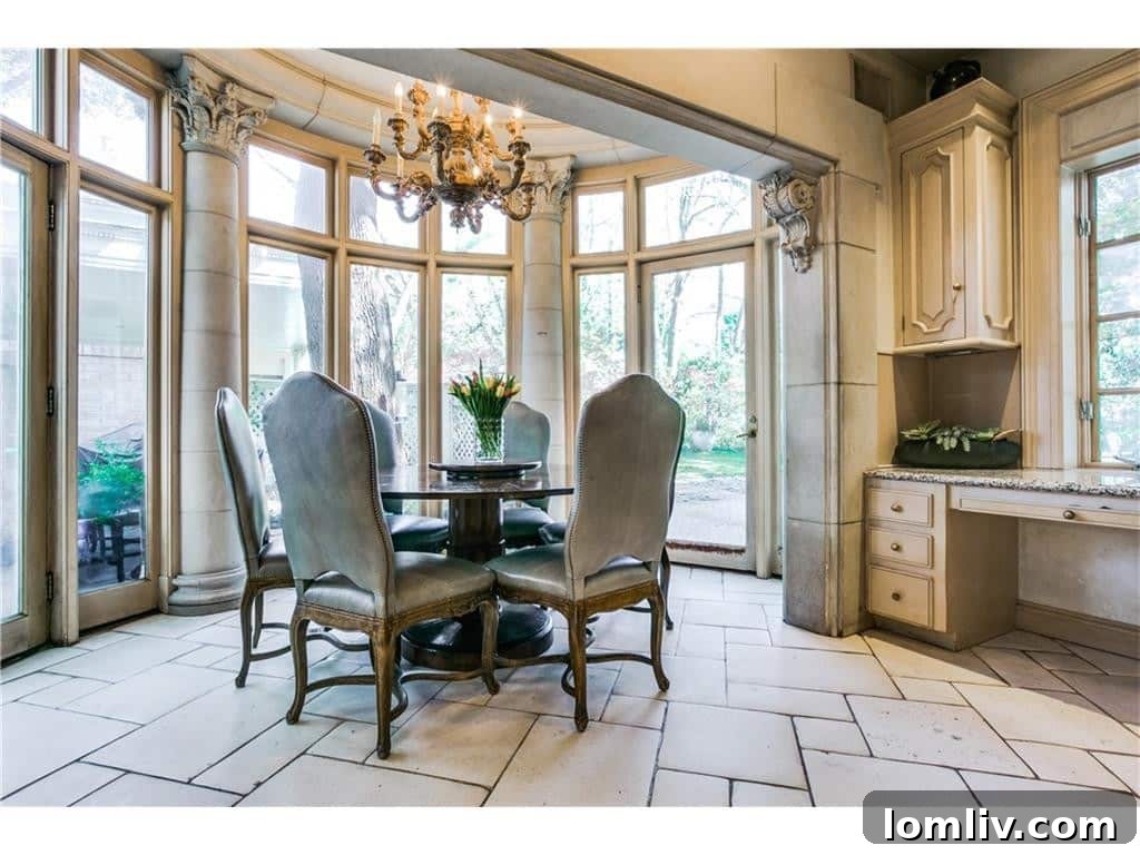 Dave Perry-Miller Curates Dallas' Finest Architecture: Korn, Thompson, Dilbeck 45 Another view of the cozy breakfast nook at 4908 Lakeside Drive