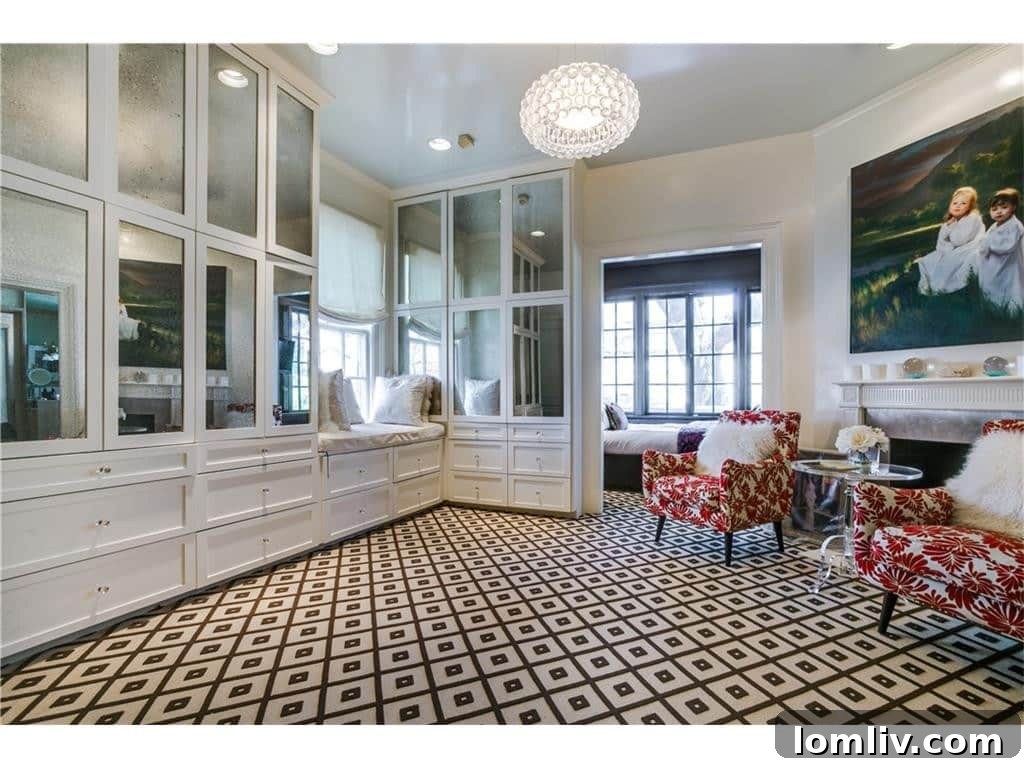 Dave Perry-Miller Curates Dallas' Finest Architecture: Korn, Thompson, Dilbeck 50 Spacious dressing area with built-in cabinetry at 4908 Lakeside Drive