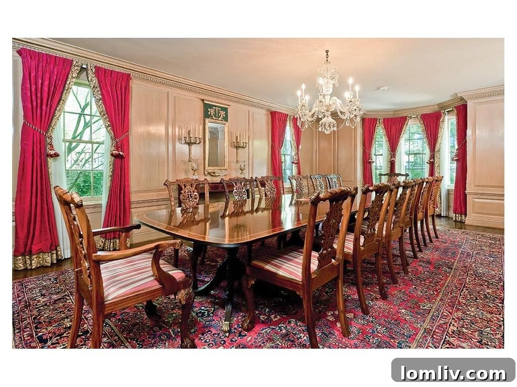 Dave Perry-Miller Curates Dallas' Finest Architecture: Korn, Thompson, Dilbeck 7 Elegant dining room at 4248 Armstrong Parkway, perfect for entertaining