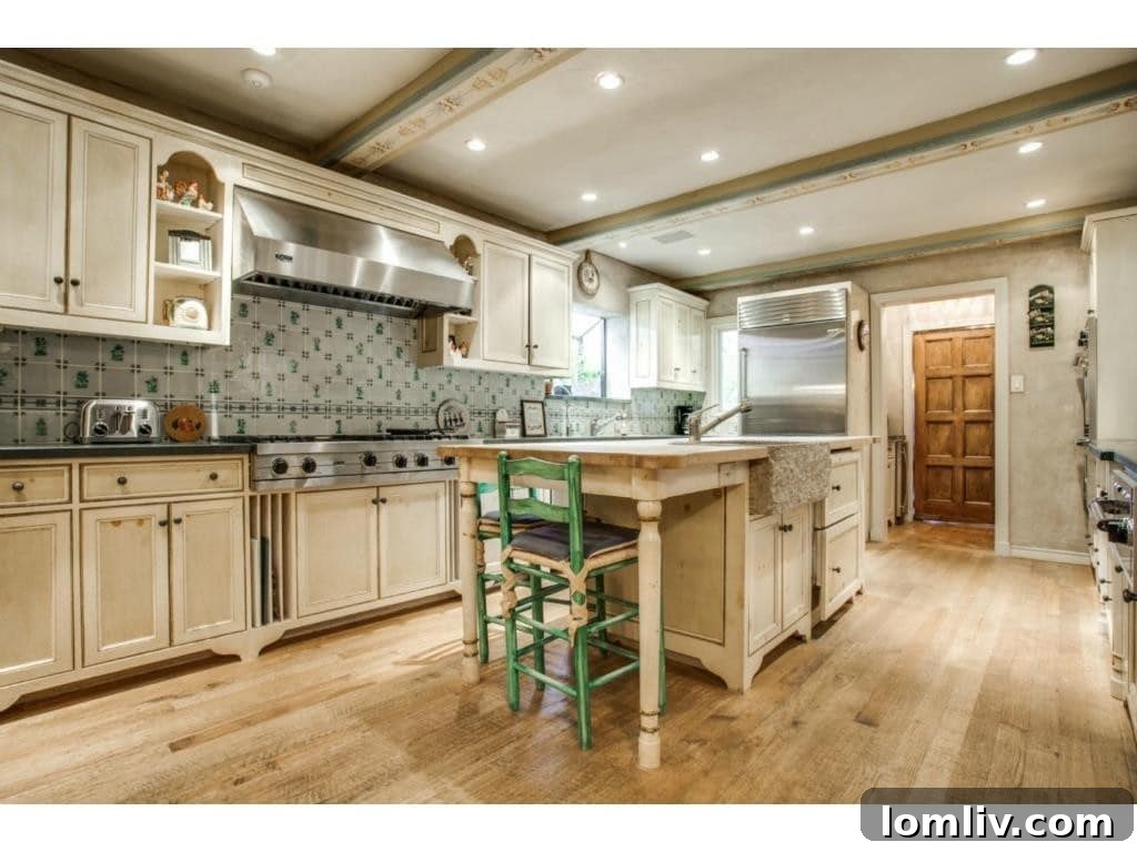Dave Perry-Miller Curates Dallas' Finest Architecture: Korn, Thompson, Dilbeck 61 Second view of the spacious kitchen at 6748 Lakewood Boulevard