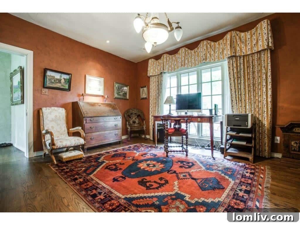 Dave Perry-Miller Curates Dallas' Finest Architecture: Korn, Thompson, Dilbeck 71 Elegant upstairs landing at 6748 Lakewood Boulevard