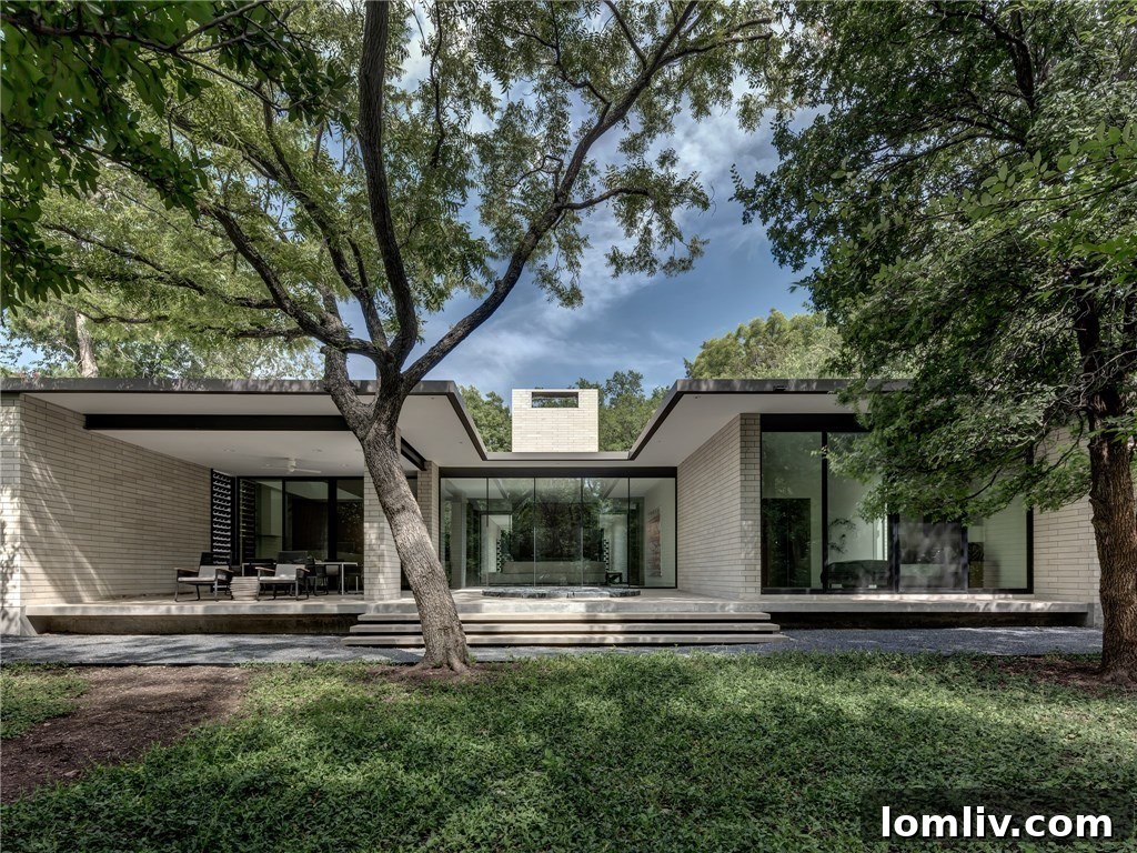 Elegant Exterior of 4603 Bluffview Boulevard Modern Home