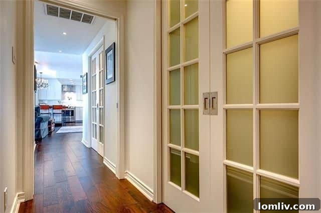 Bright Living Room with Floor-to-Ceiling Windows