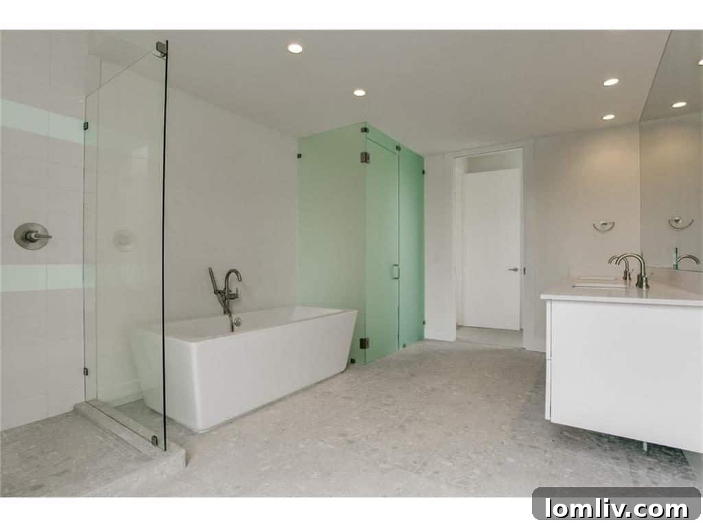 Luxurious Master Bathroom with Spa Tub