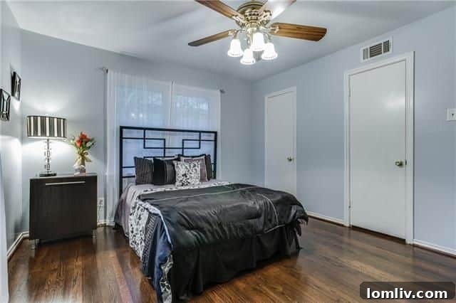 Second bedroom with modern finishes