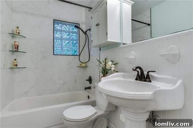Versatile bonus room, perfect for home office