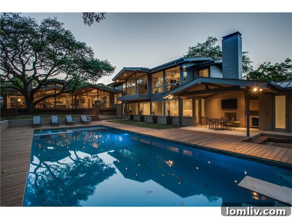 Janmar-Luxury-Home-Landscape-Design